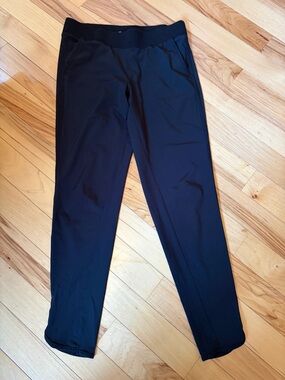 Fabletics Black Downtown Tapered Pant